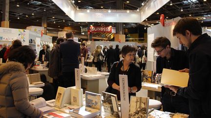 Le Salon du Livre de Paris en 2016. (ONUR USTA / ANADOLU AGENCY)