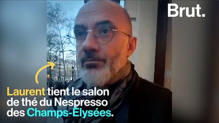 Ce samedi 16 mars, la mobilisation des gilets jaunes ne s'est pas faite sans heurts. Parmi les victimes, Laurent, un commerçant parisien.