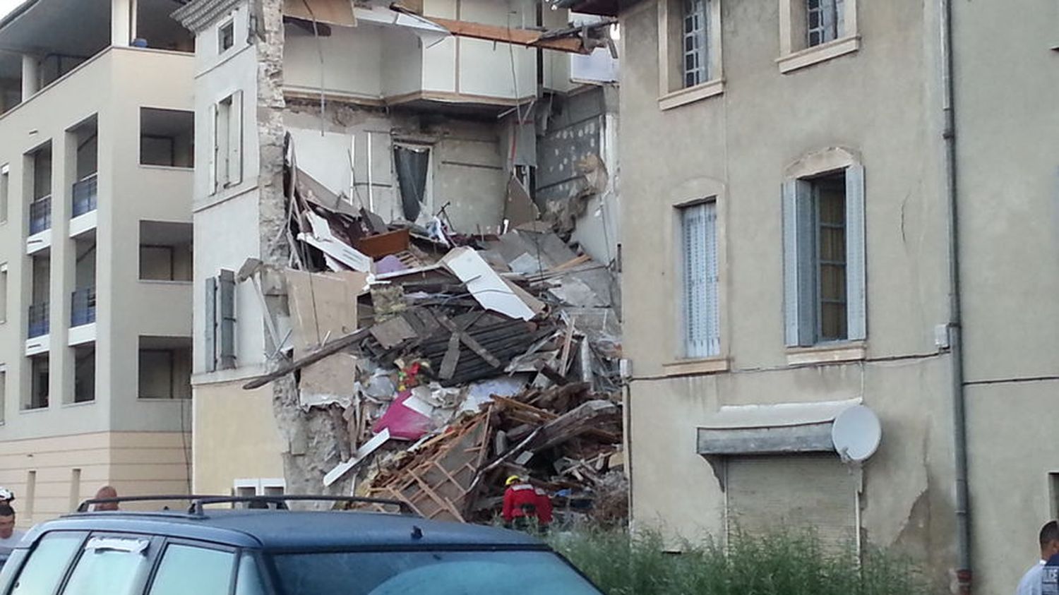 Romans-sur-Isère : Une Morte Et Six Blessés Légers Dans L'effondrement ...