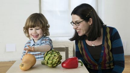 Un enfant sur trois ne sait pas identifier une figue, une courgette ou un artichaut, r&eacute;v&egrave;le l'association Sant&eacute; environnement France le 23 mai 2013. (VANESSA DAVIES / GETTY IMAGES)