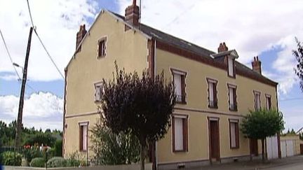 La résidence où a été séquestré le vieil homme en Eure-et-loire - 31/07/10 (France 2)