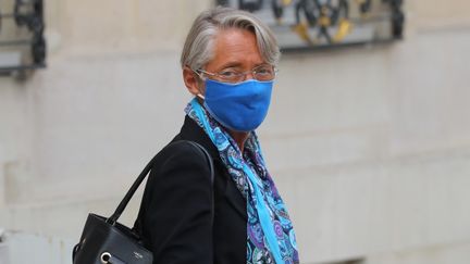 La ministre du Travail Elisabeth Borne, le 3 septembre 2020, quittant l'Elysée.&nbsp; (LUDOVIC MARIN / AFP)