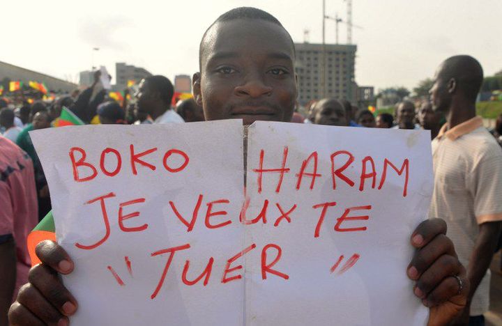 Manifestation contre la secte Boko Haram le 28 Février 2015 à Yaoundé. Le Cameroun a enregistré depuis deux ans 21 attentats-suicides perpétrés par Boko Haram et impliquant des enfants. (Photo AFP/Reinnier Kaze)