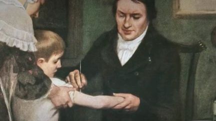 Les cobayes de l'histoire des vaccins sont des enfants, dont le nom est souvent inconnu du grand public, mais à qui la science doit beaucoup. Le petit James Phipps a été le premier de l'histoire de la médecine, en mai 1796.&nbsp; (France 3)