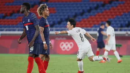 La France s'est lourdement inclinée face au Japon mercredi lors du tournoi olympique de Tokyo.&nbsp; (MARIKO ISHIZUKA / AFP)