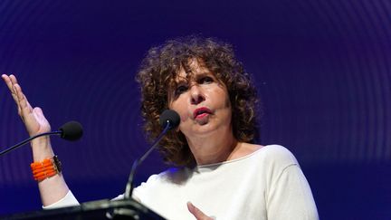 Laurence Herszberg, directrice générale de Séries Mania, présente la 3e édition du festival lors d'une conférence de presse le 1er juillet 2021 à Lille. (SYLVAIN LEFEVRE / HANS LUCAS / AFP)