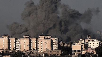 La ville de Khan Younès dans le sud de la bande de Gaza, le 15 janvier 2024. (AFP)