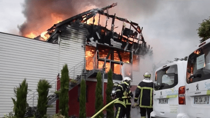 Incendie d'un gîte à Wintzenheim : 11 personnes ont perdu la vie en Alsace (France 2)