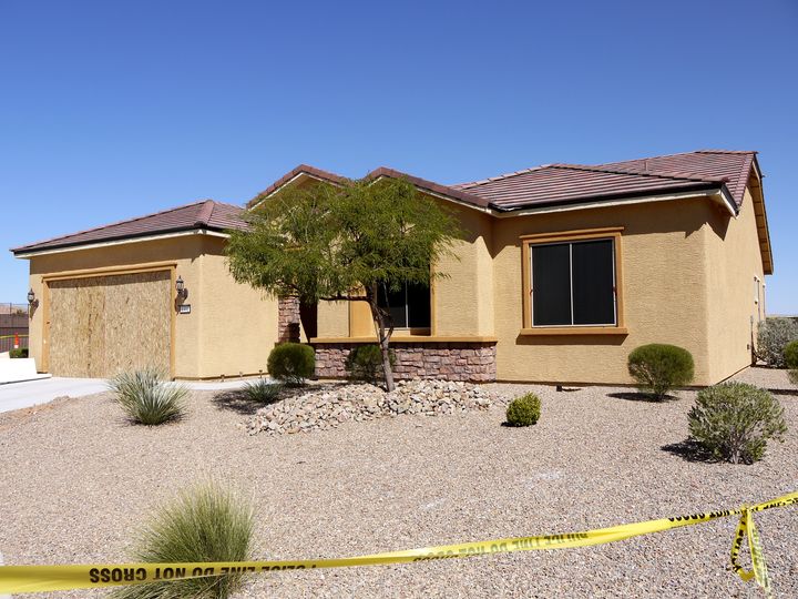 Le domicile de Stephen Paddock après la perquisition des enquêteurs, le 3 octobre 2017, à Mesquite (Nevada, Etats-Unis). (MARTIN BIALECKI / DPA / AFP)