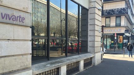 Le si&egrave;ge parisien de Vivarte, et un magasin La Halle, une des filiales du groupe. (MARC DANA  / FRANCE 3)