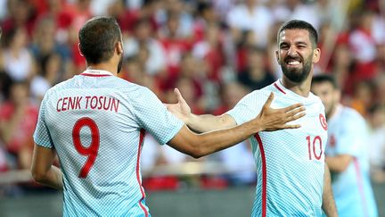 Arda Turan sous le maillot turc (EVRIM AYDIN / ANADOLU AGENCY)