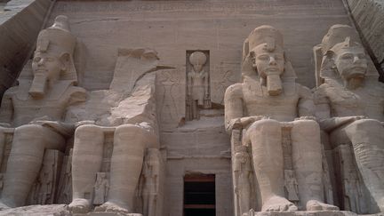 Égypte : colossale découverte d'une statue de Ramsès II