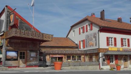 Bistrots de nos régions : un hôtel-restaurant à cheval entre la France et la Suisse