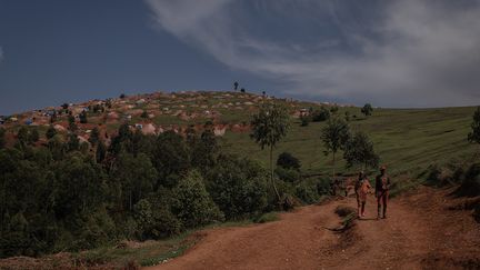 Le site minier de Luhihi, situé sur une colline au-dessus de Bukavu, la capitale du Sud-Kivu dans l'est de la RDC, a été découvert par la population locale il y a environ deux ans.&nbsp; (GUERCHOM NDEBO / AFP)