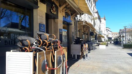 Restaurants fermés place de la Brèche à Niort (Deux-Sèvres), le 15 mars 2020. (NOÉMIE GUILLOTIN / RADIOFRANCE)