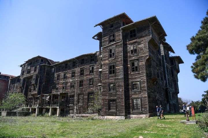 Le Prinkipo, ancien orphelinat grec orthodoxe de l'île de Büyükada, près d'Istanbul
 (Ozan Kose / AFP)