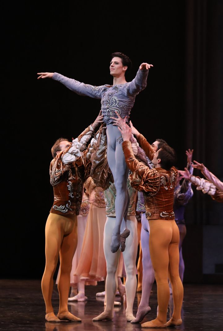 Germain Louvet dans le Lac des Cygnes (2016)
 (Svetlana Loboff / Opéra national de Paris)