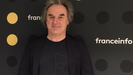 Jean-Christophe Grangé, à franceinfo. (RADIO FRANCE / JEAN-CHRISTOPHE BOURDILLAT)