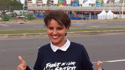 Tandis que le président Hollande se faisait sérieux à l'Elysée, Najat Vallaud-Belkacem, la ministre française des Sports, était au Brésil et affichait son soutien à l'équipe de France. Par écrit, en image, via Twitter... (@najatvb )