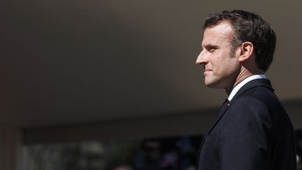 Emmanuel Macron, lors d'une cérémonie d'hommage aux soldats de la seconde guerre mondiale, le 31 mars 2019, dans les Alpes. (LUDOVIC MARIN / AFP)