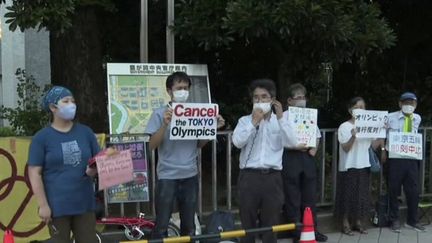 Japon : une partie de la population manifeste pour mettre fin aux Jeux olympiques de Tokyo. (FRANCEINFO)