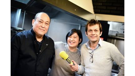  (La famille Truong et Laurent Mariotte © Radio France)