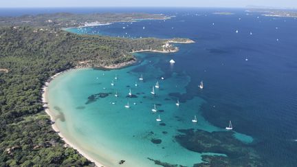 L'île de Porquerolles, dans le Var. (PATRICE LAPOIRIE / MAXPPP)