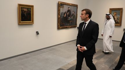 Emmanuel Macron, le 8 novembre 2017, lors de l'inauguration du Louvre Abu Dhabi aux Emirats arabes unis. (LUDOVIC MARIN / AFP)