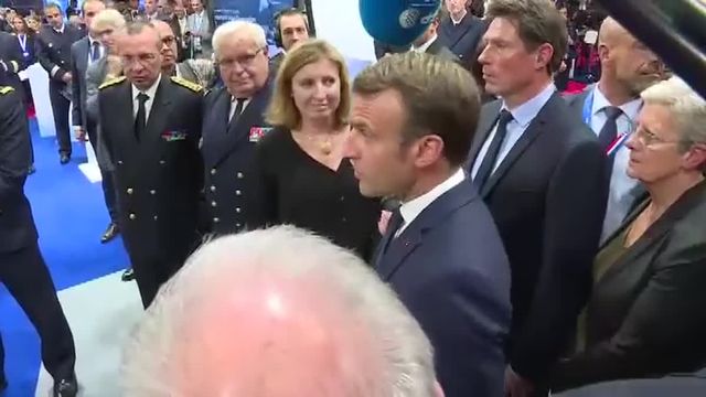 VIDEO. Macron refuse de répondre à une question sur la vente d'armes en Arabie Saoudite