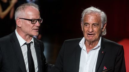 Thierry Frémaux et Jean-Paul Belmondo à la cérémonie d'ouverture du 10e Festival Lumière
 (Nicolas Liponne / NurPhoto)