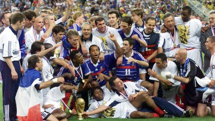 Le 12 juillet 1998, après deux buts de Zinédine Zidane et un but Emmnauel Petit, la France s'impose face au Brésil en finale de la Coupe du monde. (COLINET RICHARD / MAXPPP TEAMSHOOT)