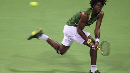 Le joueur de tennis fran&ccedil;ais Ga&euml;l Monfils au tournoi ATP de Doha (Qatar), le 5 janvier 2012. (KARIM JAAFAR / AFP)