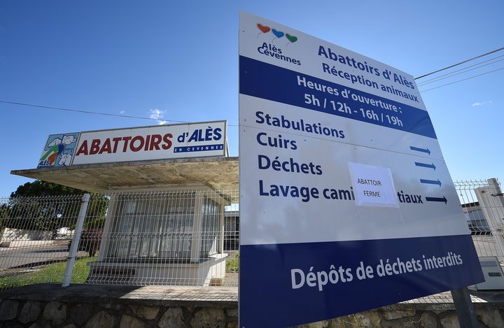 En octobre 2015, les abattoirs d'Alès ont été temporairement fermés suite aux vidéos de L214. (PASCAL GUYOT / AFP)