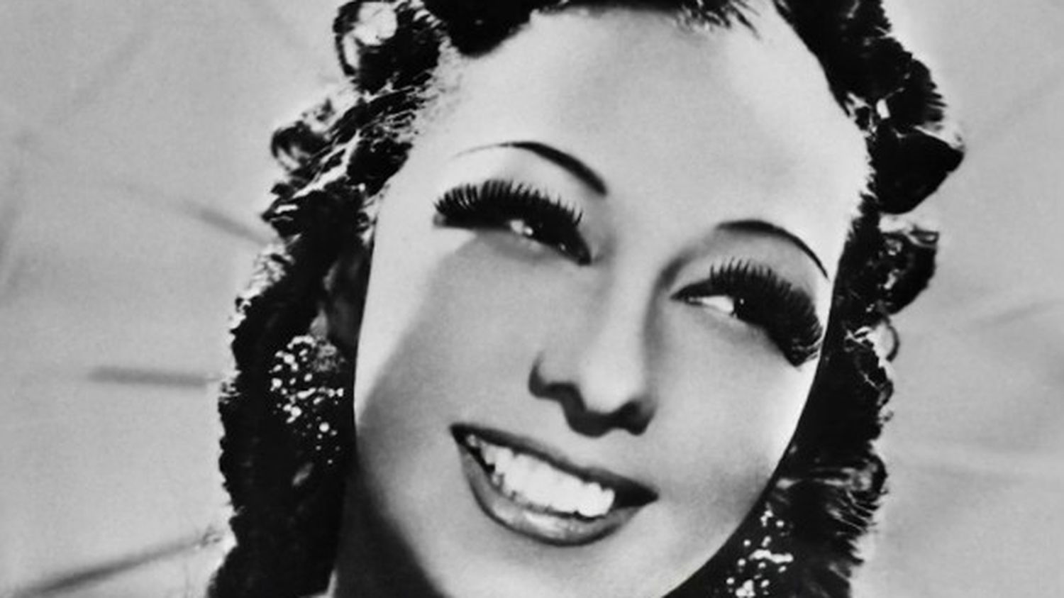 Dans Le Rétro : Il Y A 95 Ans, La France Découvre Joséphine Baker