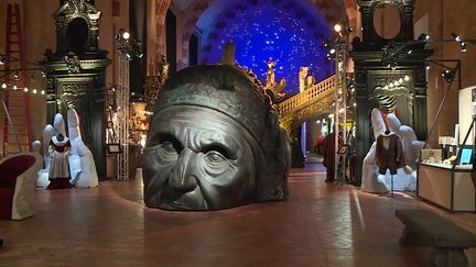 Le Couvent des Jacobins accueille sur 600 m2 les plus beaux décors de l'Opéra du Capitole (France 3 Midi-Pyrénées)