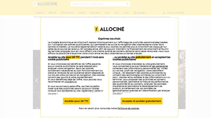 Bannière du site Allocine.fr invitant l'internaute à payer 2 euros ou à accpeter les cookies publicitaires. (ALLOCINE)