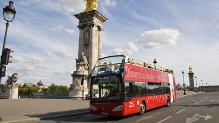 Bus de tourisme à Paris, le 18 avril 2013. (HERMES IMAGES / AGF)