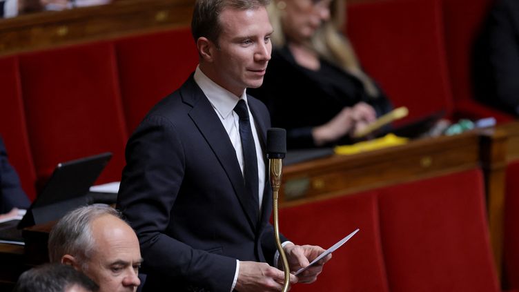 The deputy Les Républicains Alexandre Vincendet speaks at the National Assembly, March 7, 2023. (THOMAS SAMSON / AFP)