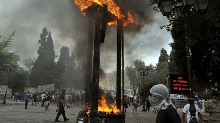 Manifestation violente à Athènes le 29 juin après un vote au Parlement (AFP/LOUISA GOULIAMAKI)