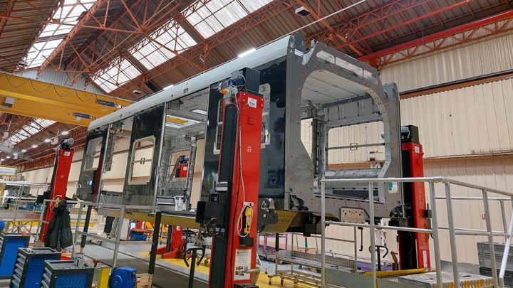 La rame d'Alstom est fabriquée sur de Crespin, près de Valenciennes. (RAPHAEL EBENSTEIN / RADIO FRANCE)