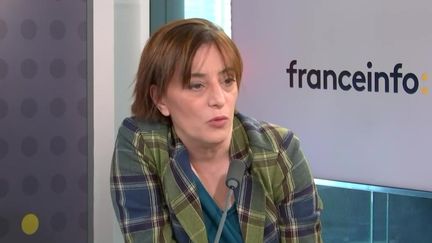 Yamina Saheb, économiste et autrice du GIEC, le 3 avril 2023. (FRANCE INFO / RADIO FRANCE)