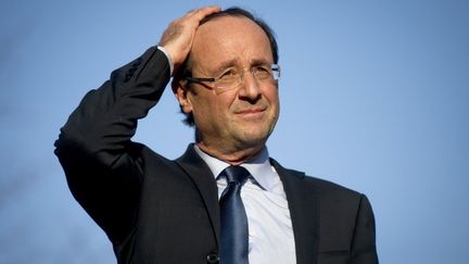 Fran&ccedil;ois Hollande, le 24 mars 2012, &agrave; Ajaccio (Corse-du-Sud). (FRED DUFOUR / AFP)