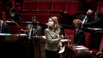 La ministre de la Transition écologique, Barbara Pompili, le 9 février 2021 à l'Assemblée nationale. (ARTHUR NICHOLAS ORCHARD / HANS LUCAS / AFP)