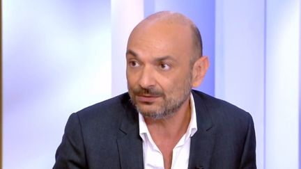 L'avocat Richard Malka sur le plateau de France 5, vendredi 14 février 2020. (FRANCE 5)