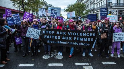 A deux jours de la fin du Grenelle des violences conjugales, des milliers de personnes avaient manifesté contre ce fléau en France, le 23 novembre 2019 à Paris. (SADAK SOUICI / LE PICTORIUM / MAXPPP)