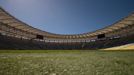 Le stade Maracana avant l'ouverture de la Coupe du monde de football, à Rio de Janeiro (Brésil), le 7 août 2014. (YASUYOSHI CHIBA / AFP)