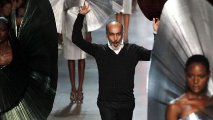 Final du défilé Paco Rabanne, printemps-été 2012, Paris
 (AFP. F. Guillot)