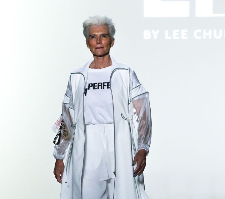 Maye Musk sur le catwalk du ConceptCorea show le 8 septembre 2017 à New York.
 (Eduardo Munoz Alvarez / AFP)