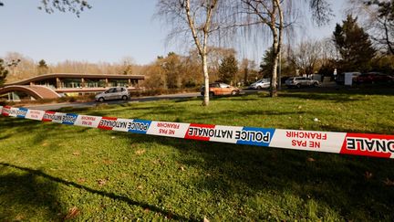 La zone de&nbsp;Boussy-Saint-Antoine (Essonne) où s'est produite la rixe est délimitée par la police, le 24 février 2021. (THOMAS COEX / AFP)