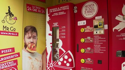 Italie : un distributeur de pizzas fait scandale à Rome (Capture d'écran franceinfo)